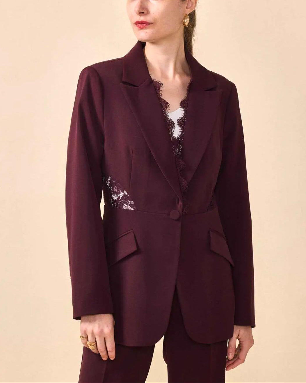 The Bordeaux Victoire Suit